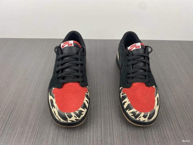 Bmlin Shoes Jordan SoleFly 1 Carnivore x DN3400-001 Low Air 0806